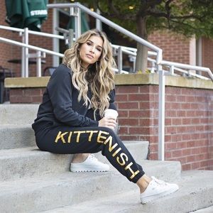 Kittenish Airport Set